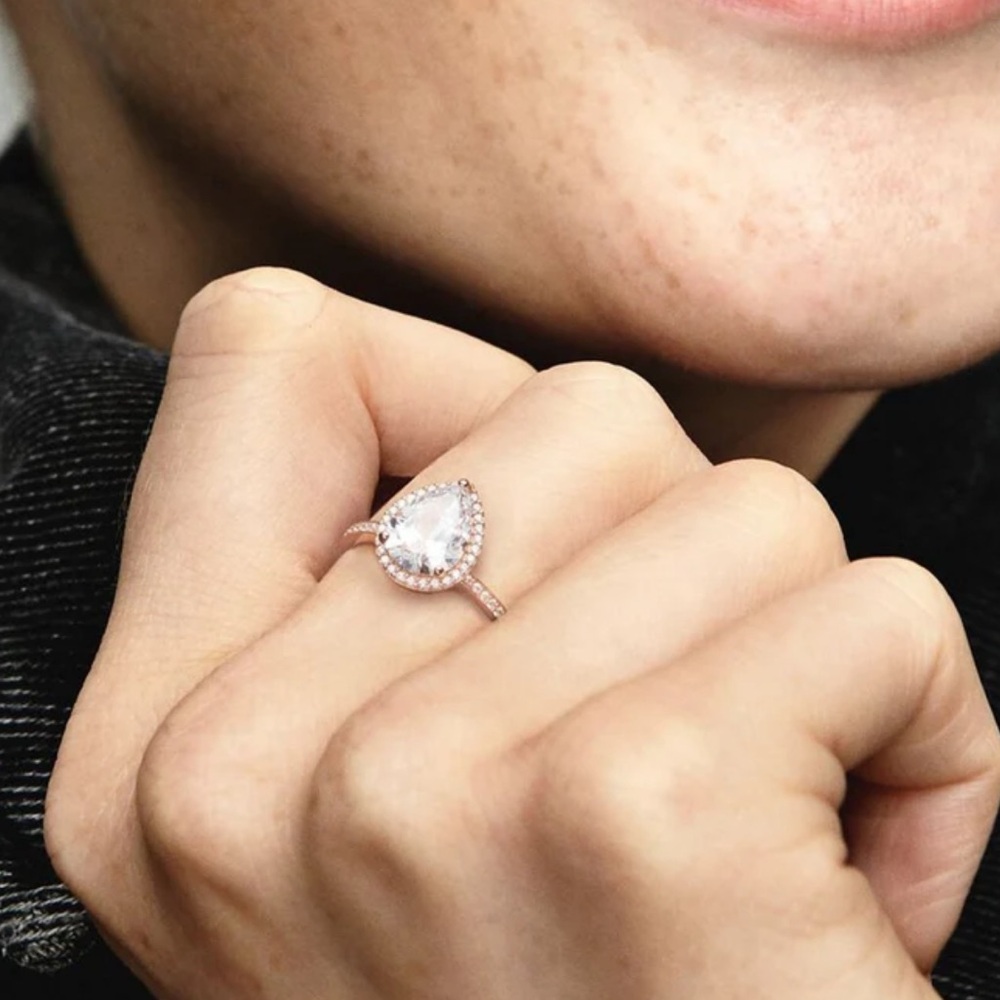 Pandora Sparkling Teardrop Halo Ring